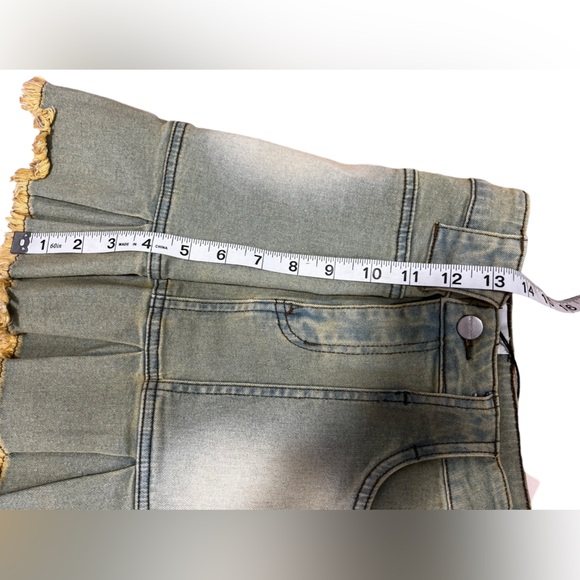 Superdown Pleated Raw Hem Denim Mini Skirt Medium Faded Light Wash Y2K - Picture 8 of 11
